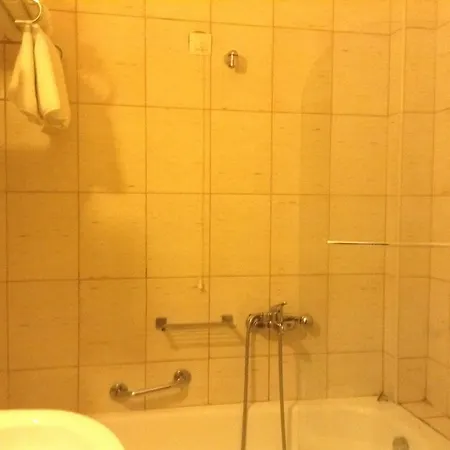 Electra 3* Волос