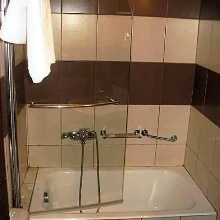 Electra 3*