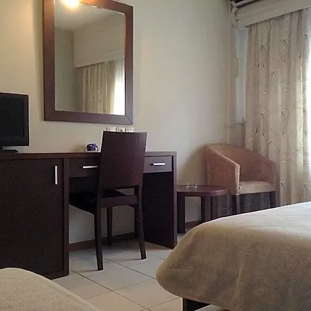 Electra Hotel 3*