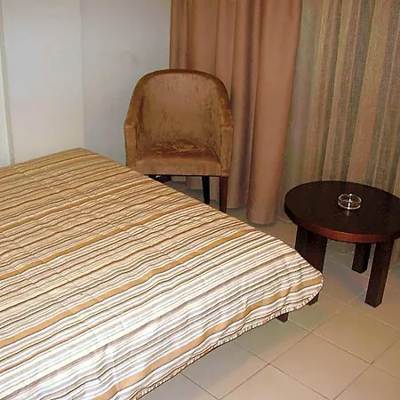 Electra Hotel 3*